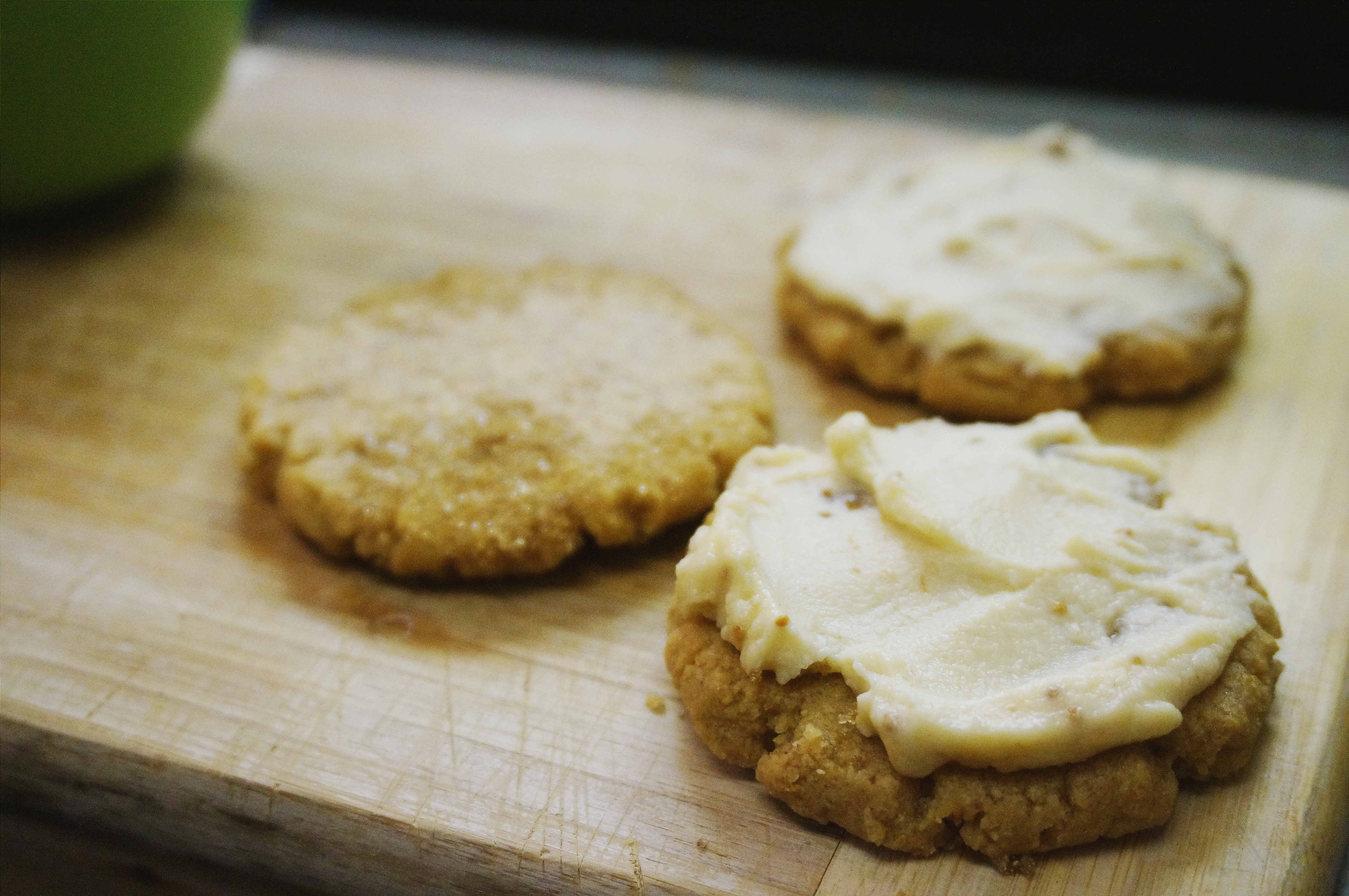 Flourless Peanut Butter Cookies with Fig Mascarpone Frosting