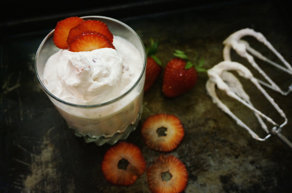 4 ingredient strawberry fool