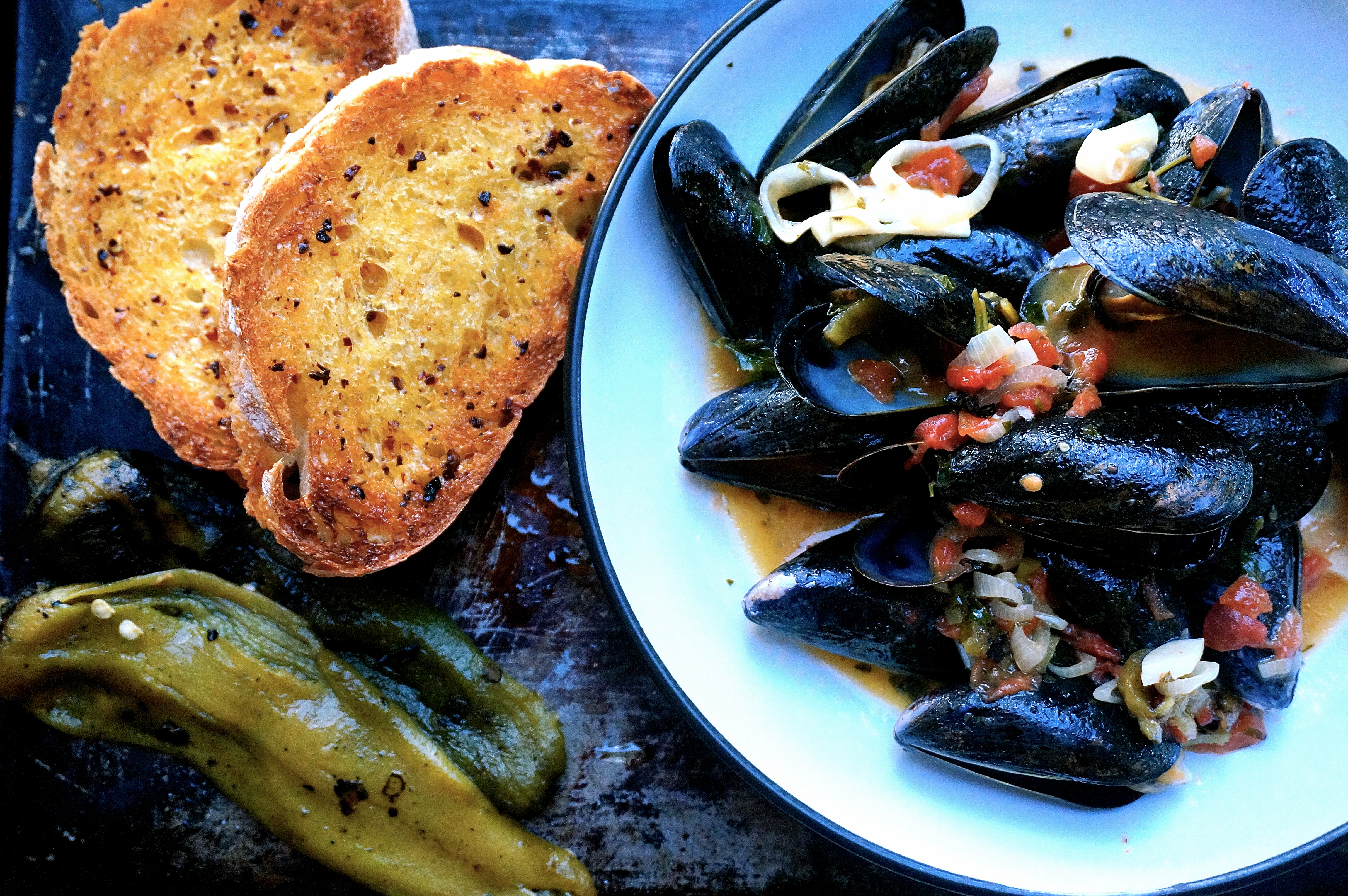 Buttery Hatch Chile Steamed Mussels