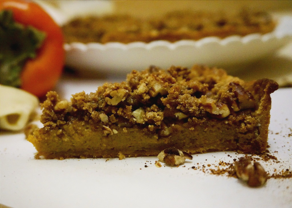 Persimmon Pumpkin Tart with Streusel Top | Suitcase Foodist